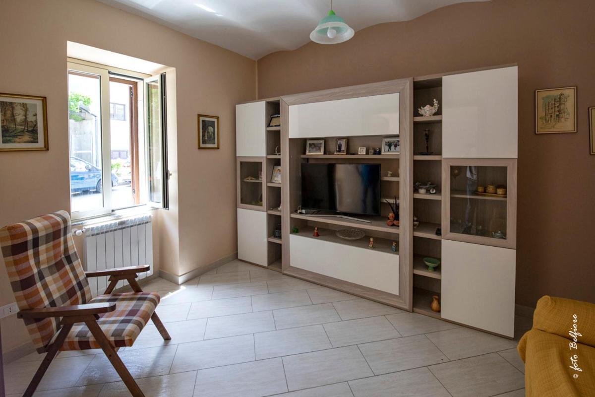 B&B "Nonna Maria"-Montalbano Elicona Buitenkant foto
