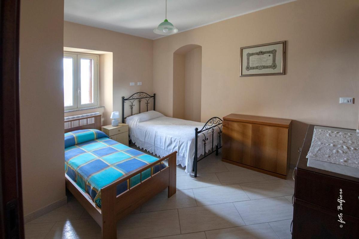 B&B "Nonna Maria"-Montalbano Elicona Buitenkant foto